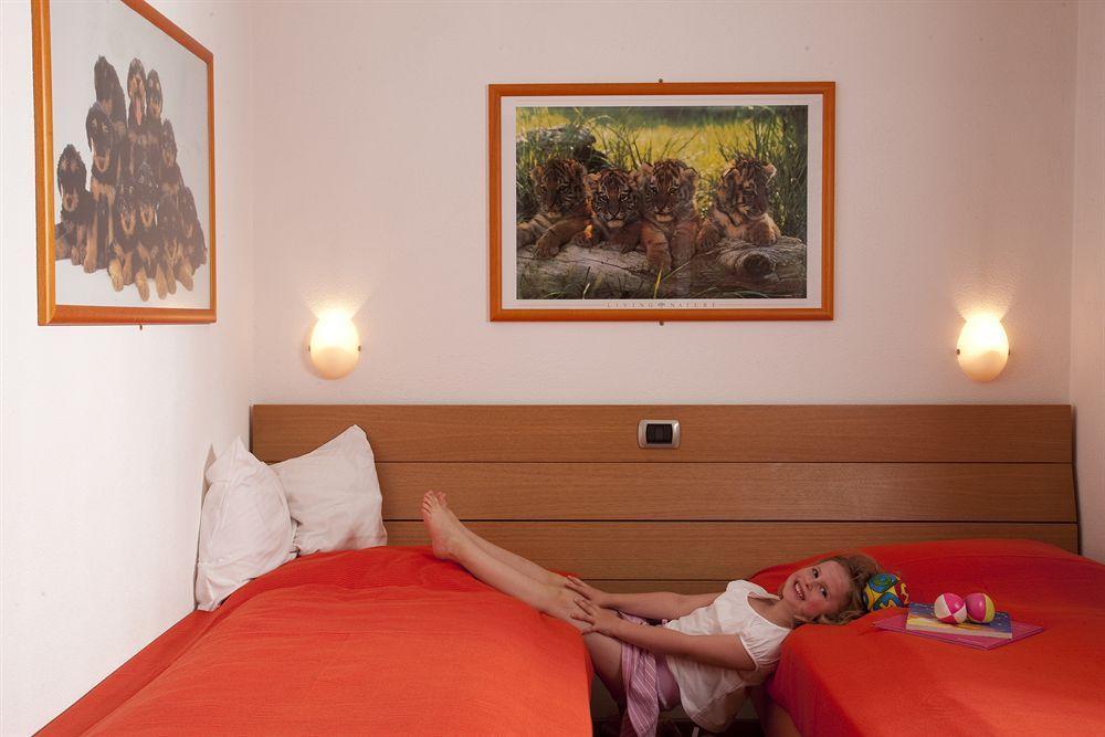 Dependence Del Parco Hotel Porlezza Luaran gambar